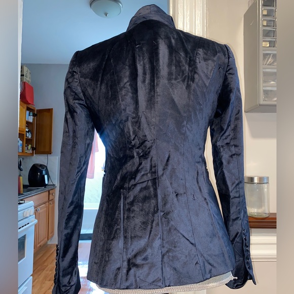 Crushed Velvet Buttoned Blazer - Picture 5 of 7